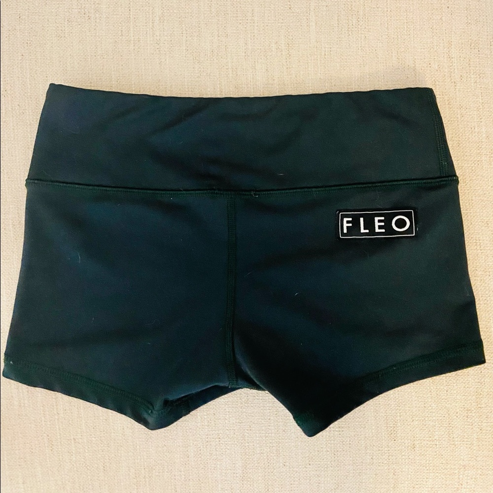 Women’s Fleo Forest Green Original Shorts XS